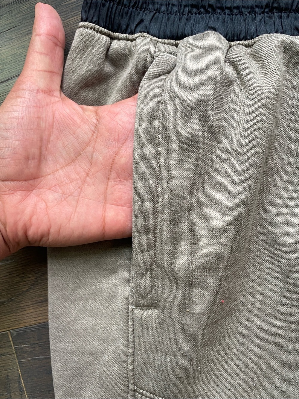 Under Armour Tan Sweat Joggers Mens Sz Large Elastic Waist - Picture 3 of 6
